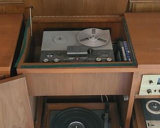 Vintage stereo 