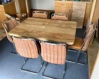 CAVA200 1970s Kitchen Table  Chairs