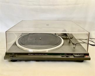CAVA203 Technics Turntable
