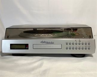 CAVA202 Andres Nicholson Turntable