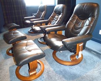 EKornes Stressless Recliners with ottomans
