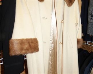 Vintage Ladies' coats 