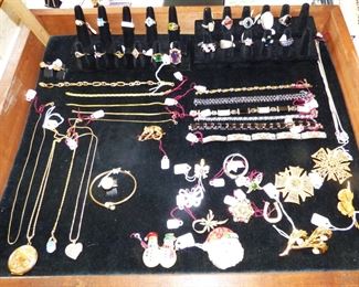 14K, 10K gold jewelry, Sterling Jewelry & Costume Jewelry