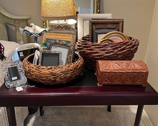 Assorted frames and decor 