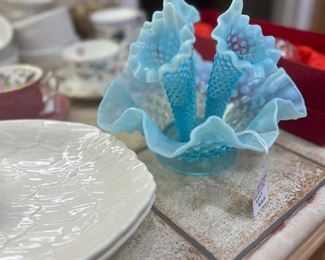 Vintage Fenton hobnob bowl