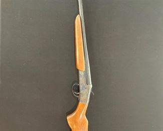 Stevens Model 940B, 20 gauge, 2 3/4 in chamber