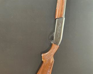 Remington Model 1100, 12 gauge for 2 3/4 in shells