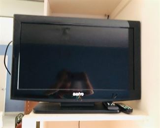 Sanyo tv plus 2 more TVs 