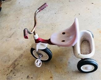 Radio flyer tricycle 
