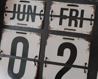 Shabby Chic Perpetual Calendar