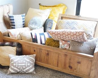 Distressed Wood Slat Trunk Bench (Pillows not included)