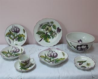 Set of Mottahedeh Chelsea Botanical, this photograph showing one of each piece in the pattern