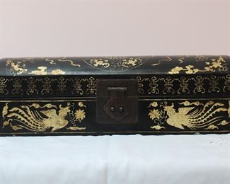 Fabulous Japanese calligraphy box with gold gilt decoration