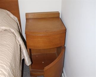 Mid century night stand with drawer on top and compartment with door on the bottom