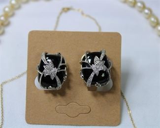 14K white gold and diamond with onyx earrings