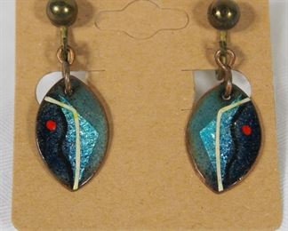 Close up of the Mid Century Atomic Fish style earrings in enamel on copper by Robert and Audrey Engstrom
