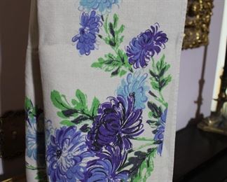 Example of one of the printed tablecloths in the sale