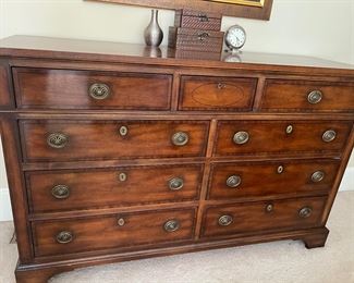 Gorgeous dresser chest