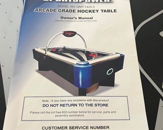 Arcade grade hockey table