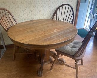 Solid Oak Kitchen Kit/DR Table
Lion’s Feet
3 Solid Oak Chairs (Different Styles)
45x 45x 28