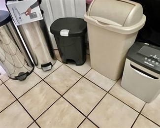 Trash Cans & Shredder 