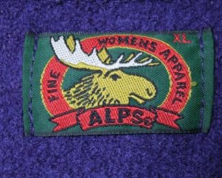 Label on ALPS zip-front boucle cardigan - Size XL