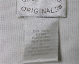 Label on Designer Originals white button-front cardigan - Size S