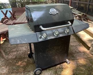 Old Grill Pro gas grill