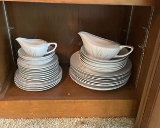 Platinum Wheat Made in Japan dinnerware with serving pieces