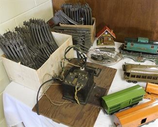 Track for O gauge Lionel train and O gauge American Flyer train