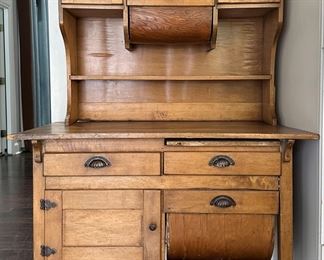 Late 1800s  Baker's Cabinet