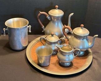 "Farm Life: Horsin' Around" in Aiken, SC Starts Closing Fri 5/19 at 8pm. Pickup is Sat 5/20 12-5pm. Please click here to see more photos, descriptions, and current bids: https://ctbids.com/estate-sale/21716