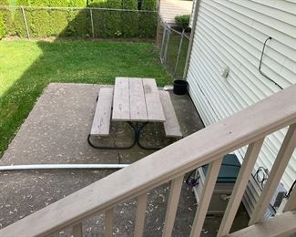 picnic table