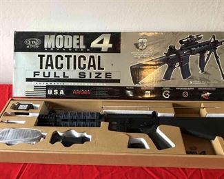 UTG Model 4 Advanced Tactical Airsoft Gun NIB