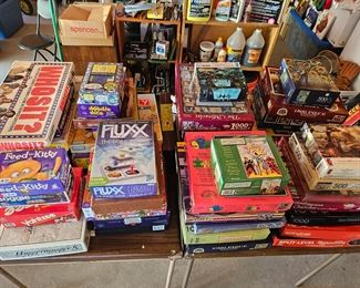 Many games and puzzels