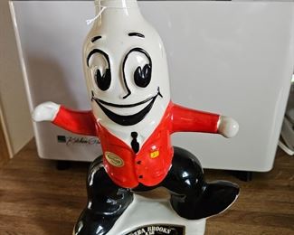 Ezra Brooks liquor bottle