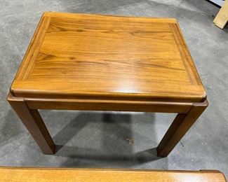 Lane side table 26 x 20 x 21