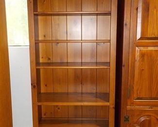 Gorgeous Ethan Allen Stained Pine Bookcase
