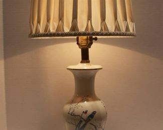 Lovely Asian Style Table Lamp with Lamp Shade