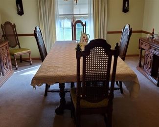 dining room set