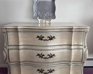 Provincial Chest of Drawers 
