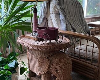 Awesome Wicker Elephant Side Stand 