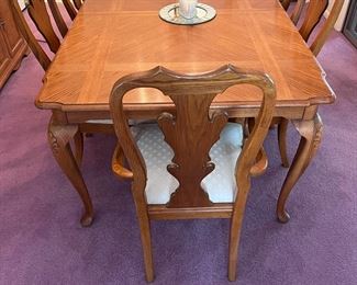 Beautiful dining set 