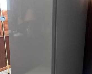 Well running GE Freezer 