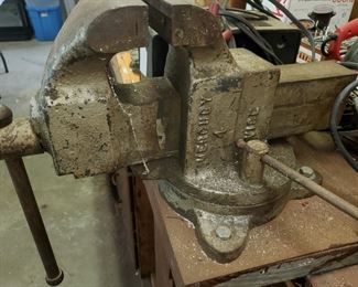 Vintage Mercury #4 Vise