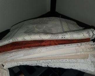 Doilies & Lace Runners