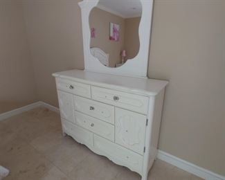 Youth Dresser