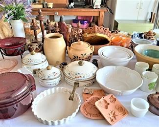 ENAMELED COOKWARE, BOWLS, CROCKERY