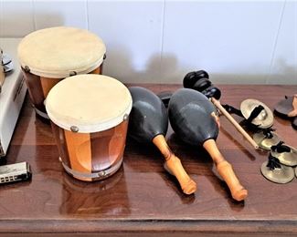SMALL MUSIC INSTRUMENTS