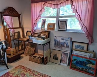 MIRRORS, FRAMED ART, FRAMES